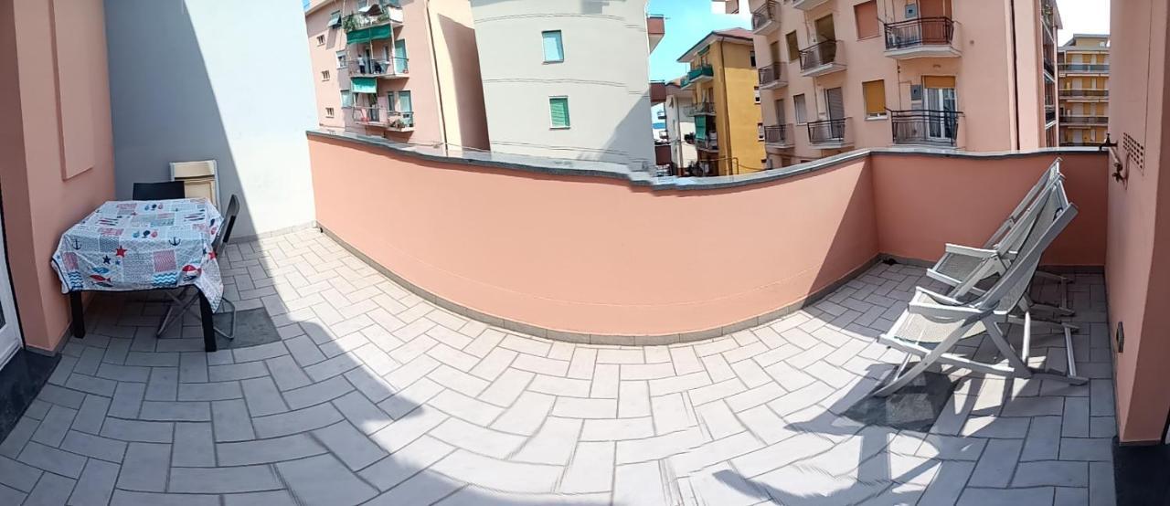 Faluma Pietra Ligure Buitenkant foto